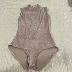 Yumiko size medium baby pink velvet leotard